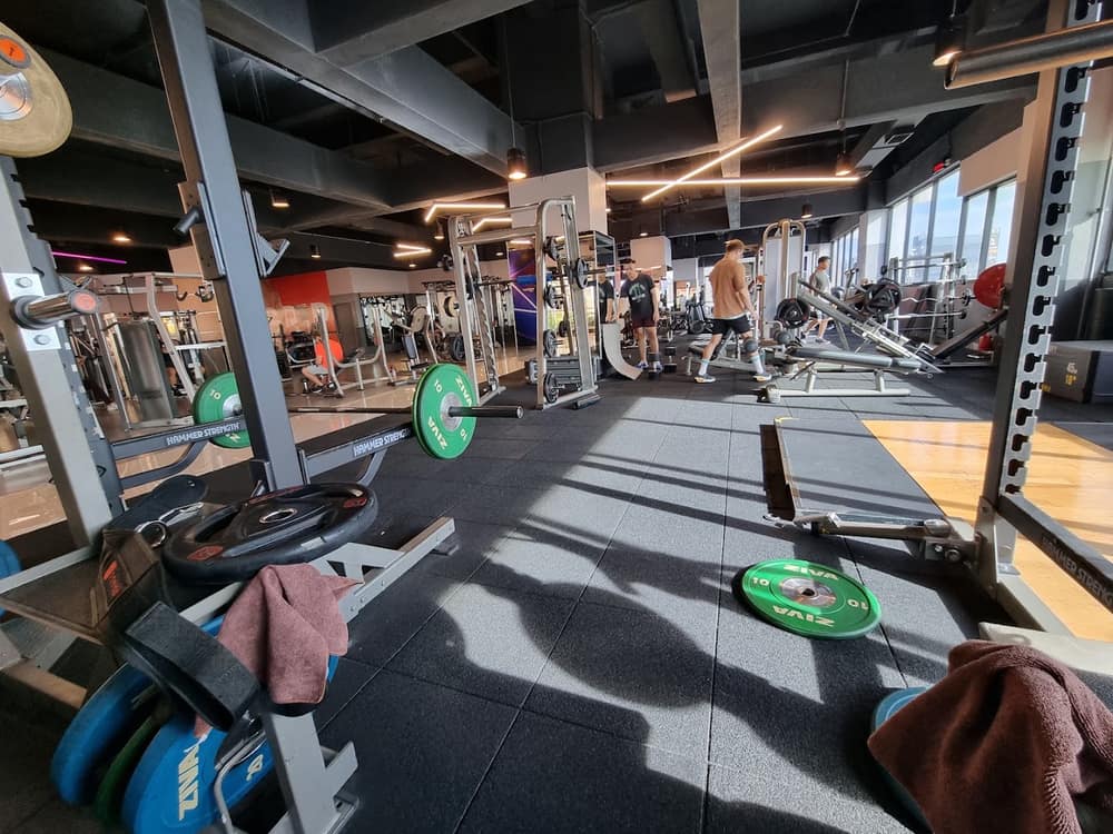 Celebrity Fitness Gym - Main Place Mall — photo 3