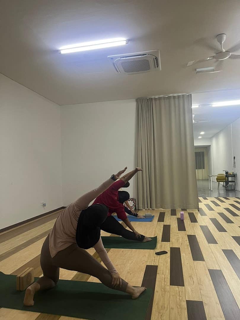 Happy Yogi Studio — photo 4