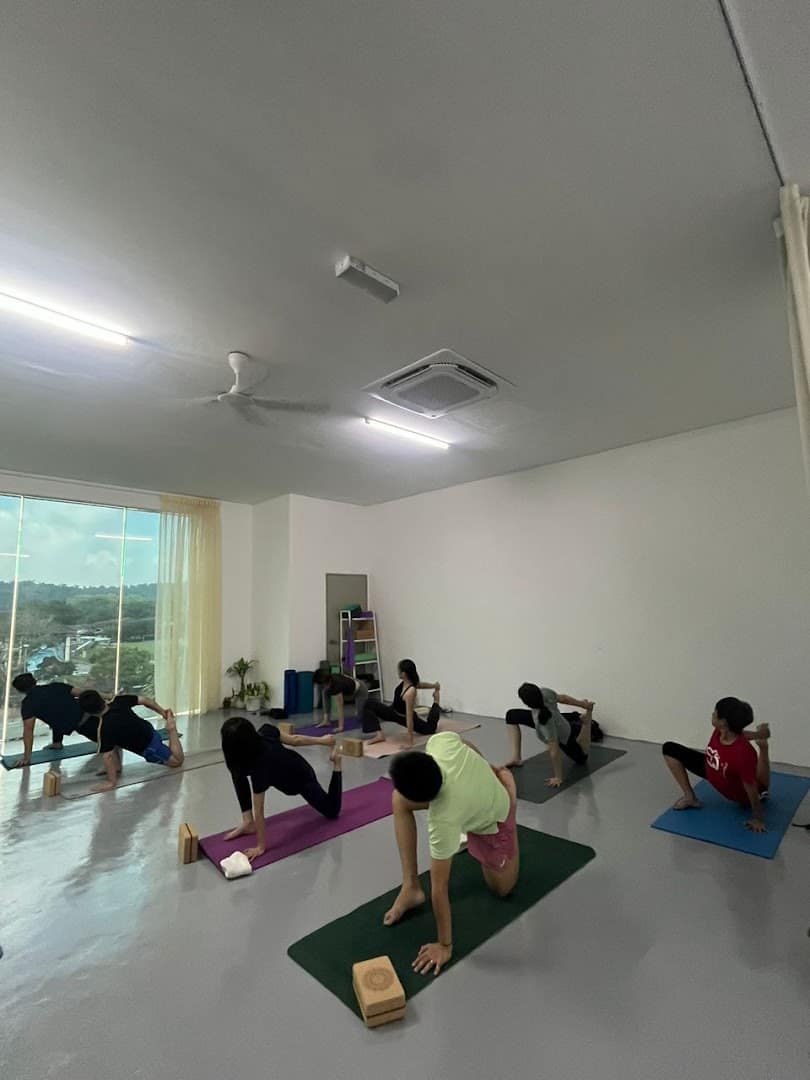 Happy Yogi Studio — photo 6