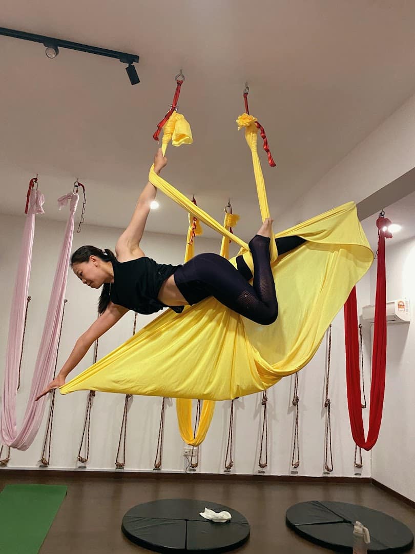Present Yoga — photo 4
