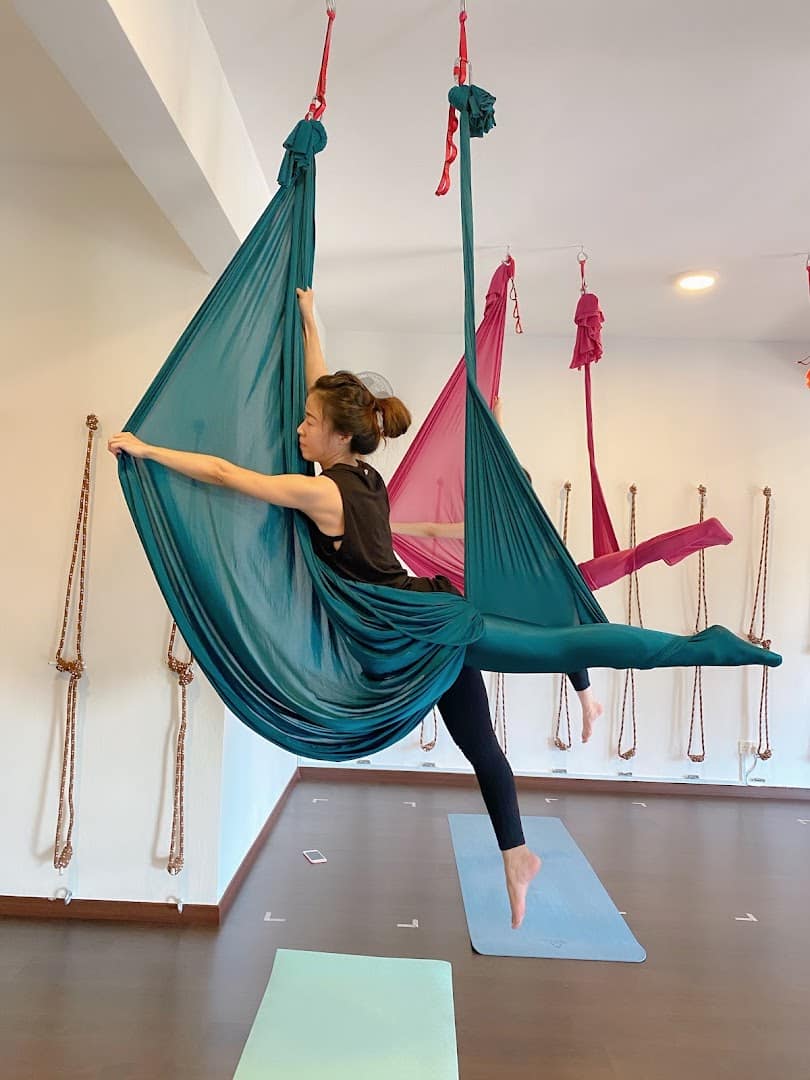 Present Yoga — photo 6