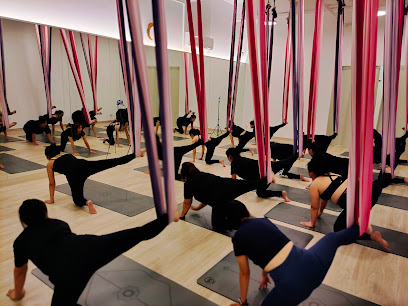 Tri Lifestyle, Aerial Yoga & Wellness 空中瑜伽 in Bayan Lepas